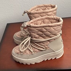 Pajar Gravita Fashion Boots